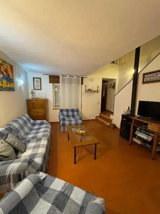 לאגוּ‏ש Jasmine Beachouse בית נופש